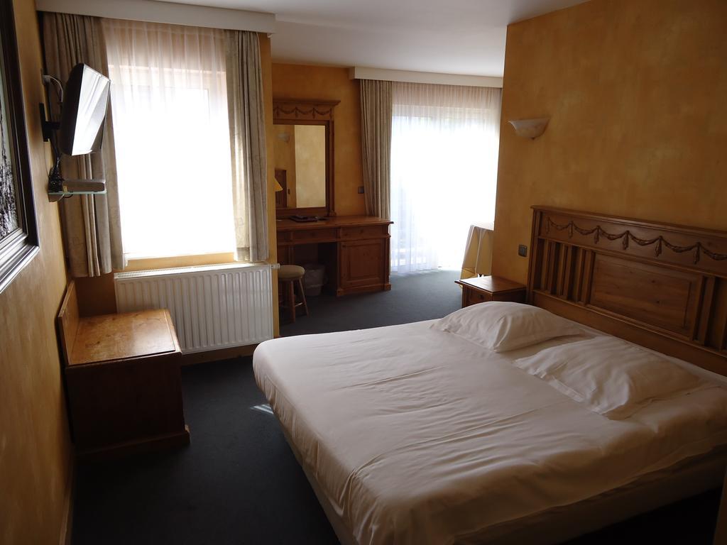 Hotel Manitoba Blankenberge Habitación foto